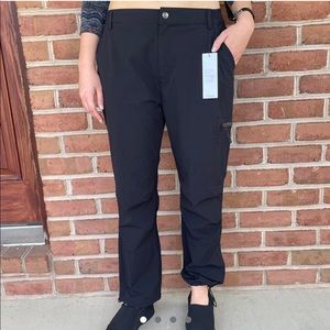 HIKING PANTS